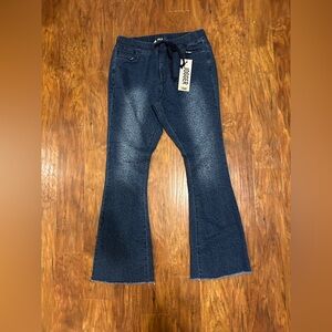 NWT YMI Women's High Rise Jogger Jeans Denim Frayed Hem Animal Print Pockets